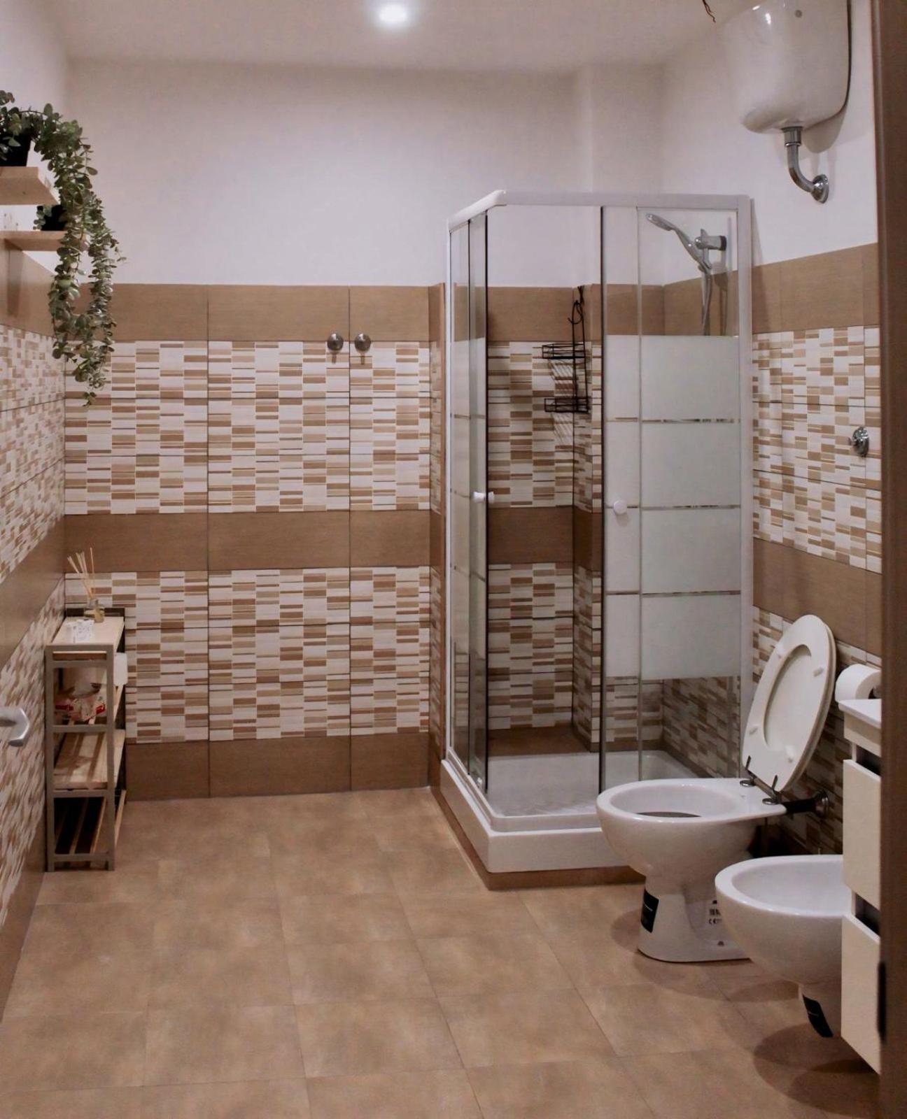 Ale Apartment Рим Екстериор снимка