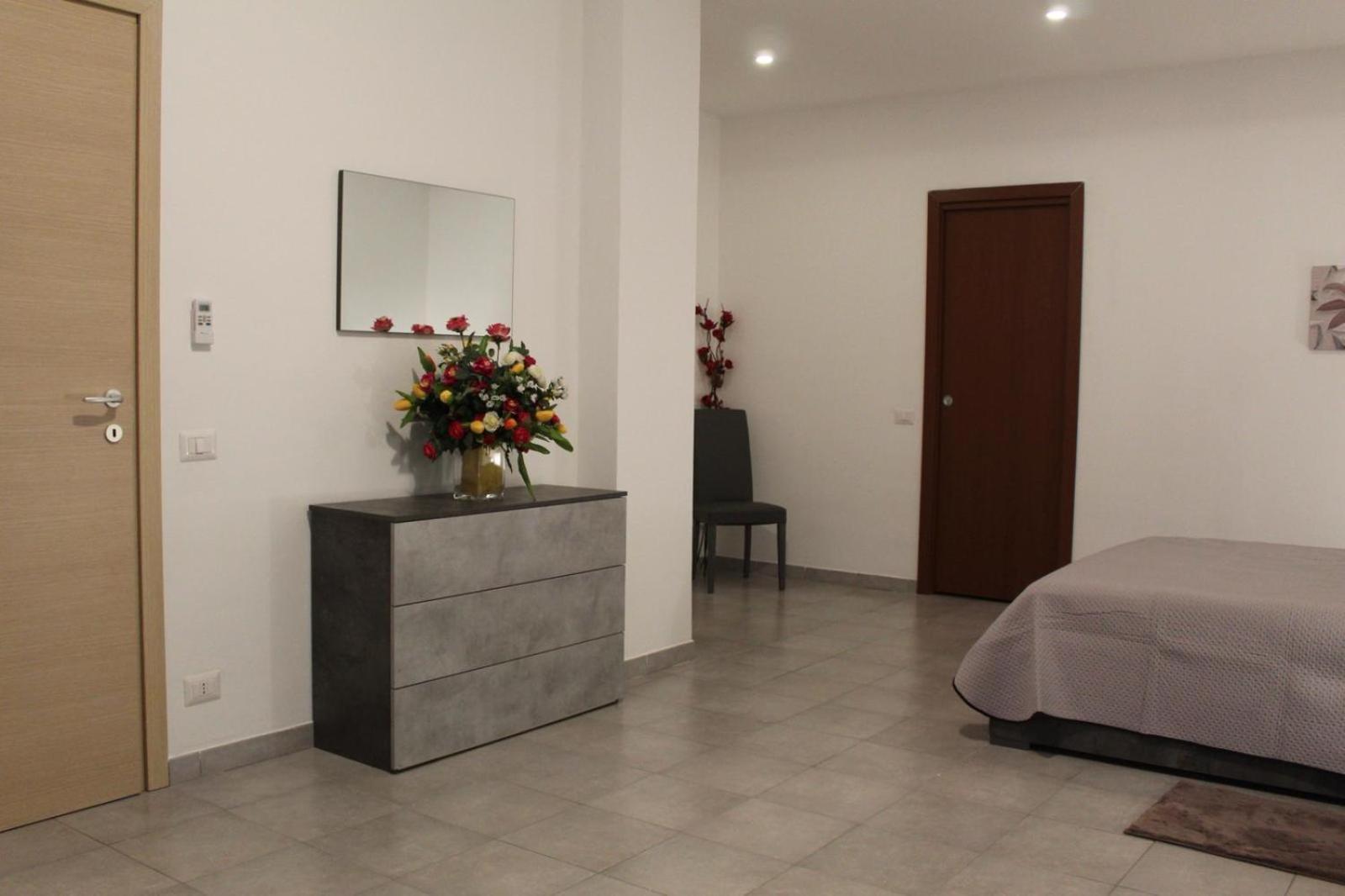 Ale Apartment Рим Екстериор снимка